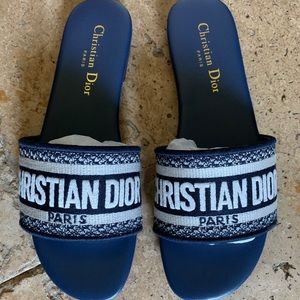 Dior dway slides